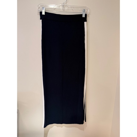 Zara Dresses & Skirts - Zara Knit Navy Blue Ribbed Maxi Skirt with White Side Stripe Slit Size Small